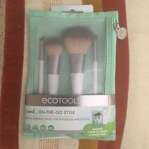 Eco tools On the Go Style Kit